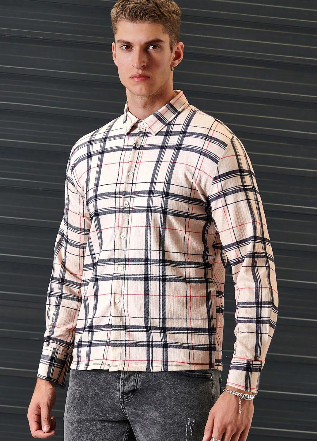Светло-бежевая кэжуал рубашка в клетку SHEIN