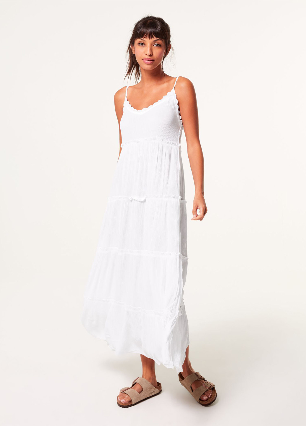 Белое кэжуал платье с открытыми плечами Jennyfer однотонное