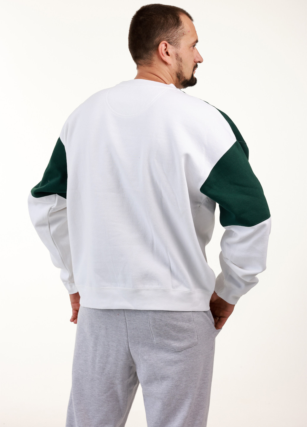 Темно-зеленый свитшот Blue 84 колор блок без декора (359854765)