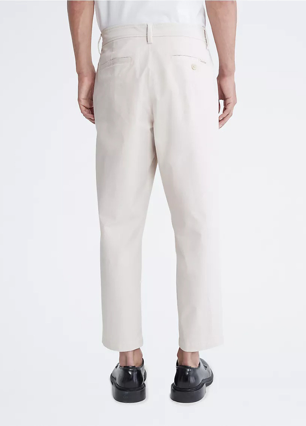 Светло-серые кэжуал демисезонные укороченные, чиносы брюки Calvin Klein