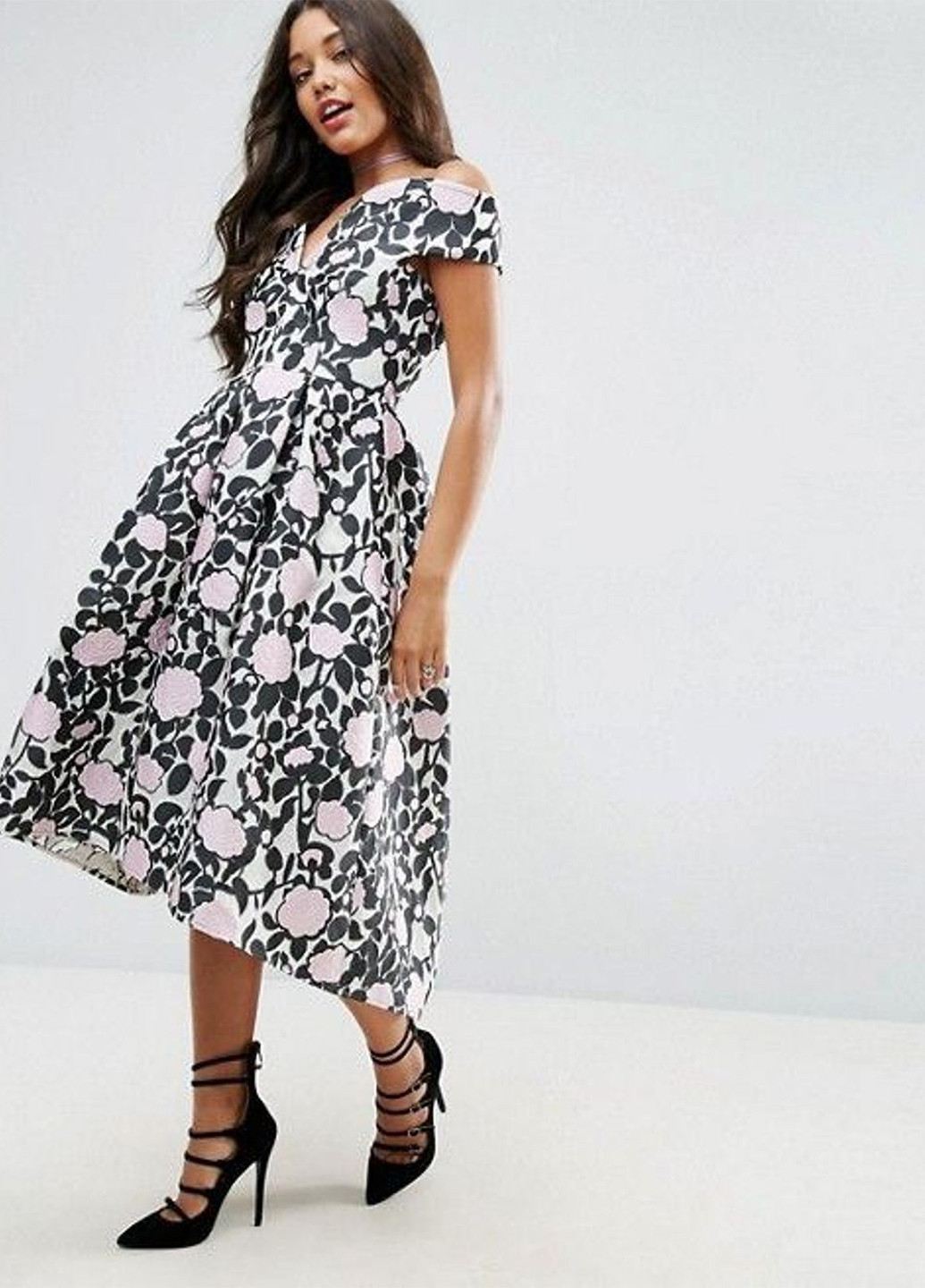 Черно-белое кэжуал платье клеш Asos с цветочным принтом