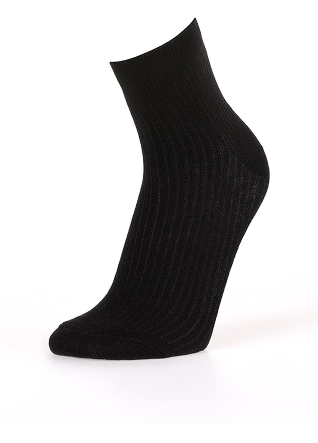 Чорні шкарпетки Colin's однотонні (360767646)