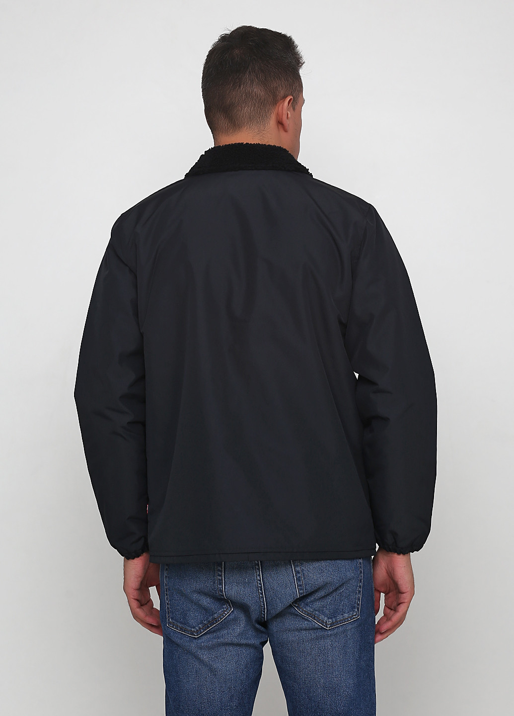 Черная демисезонная куртка Levi's