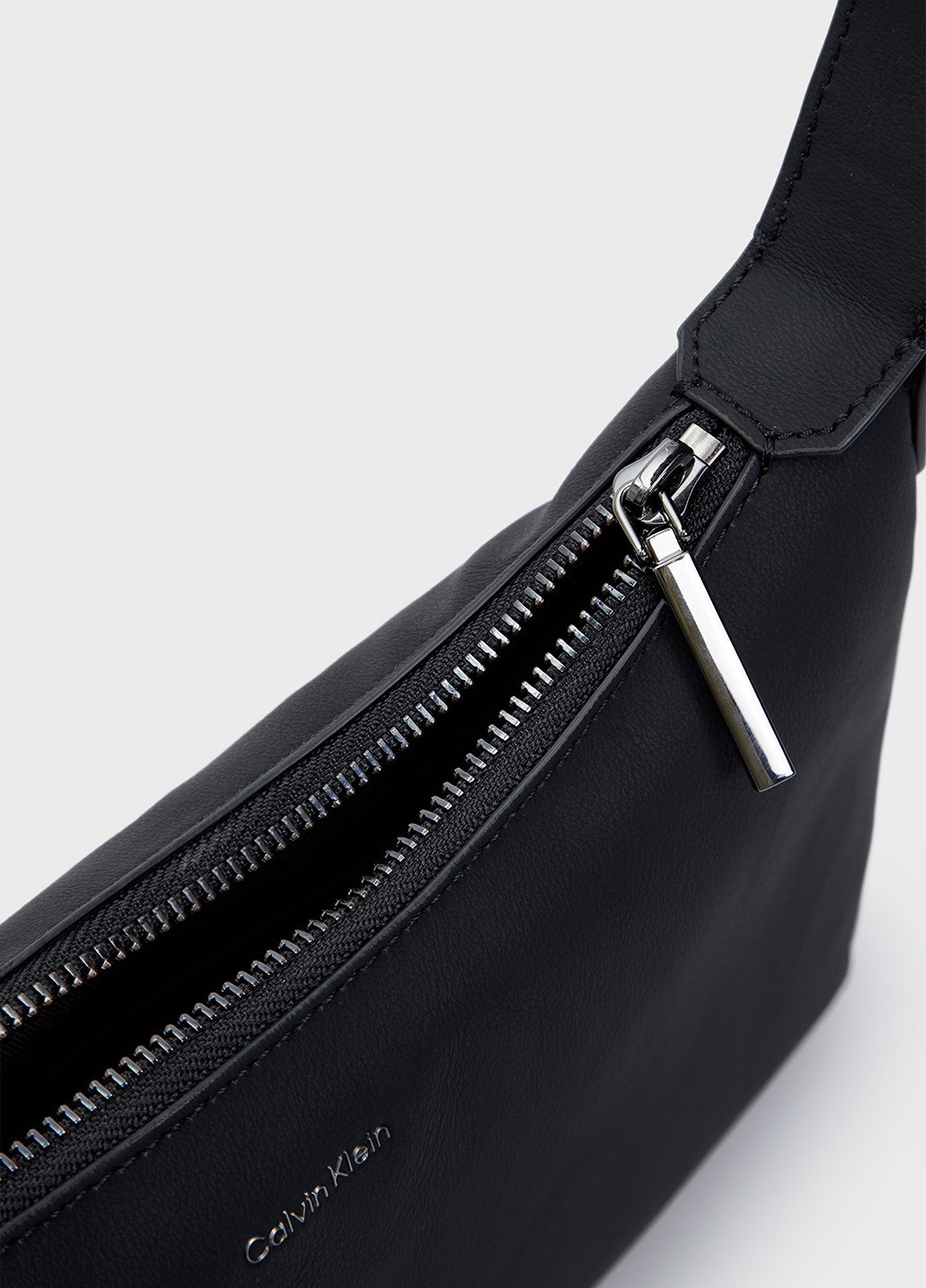 Сумка Calvin Klein (366424717)