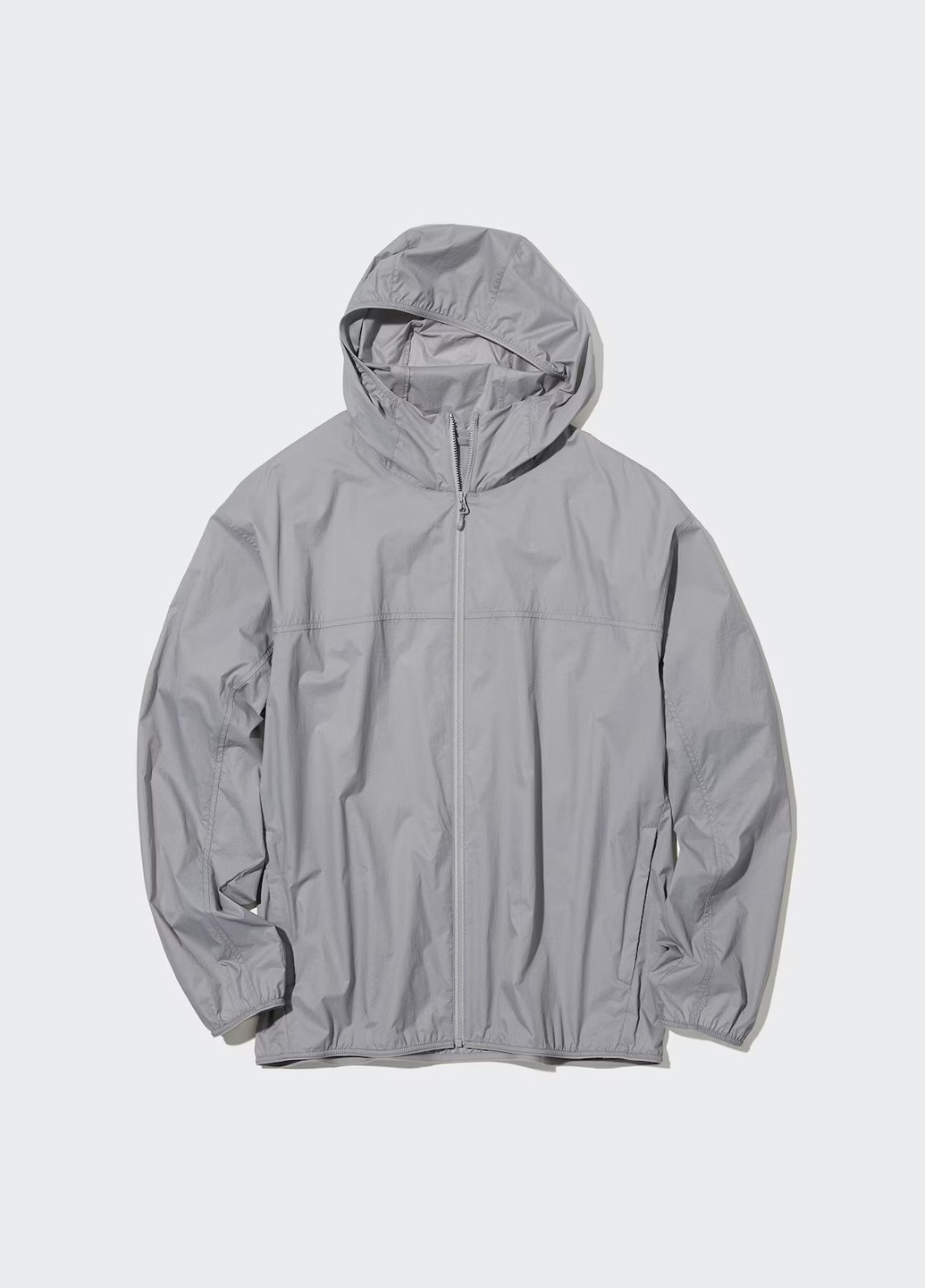 Сіра демісезонна вітровка Uniqlo