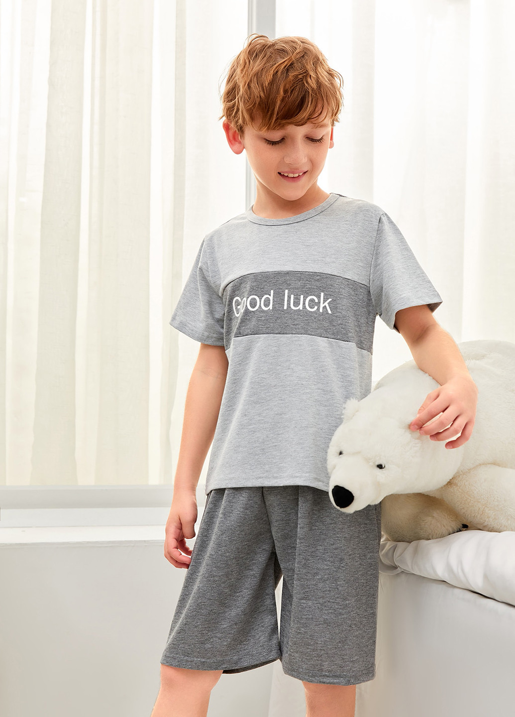 Сіра всесезон піжама (футболка, штани) футболка + штани SHEIN