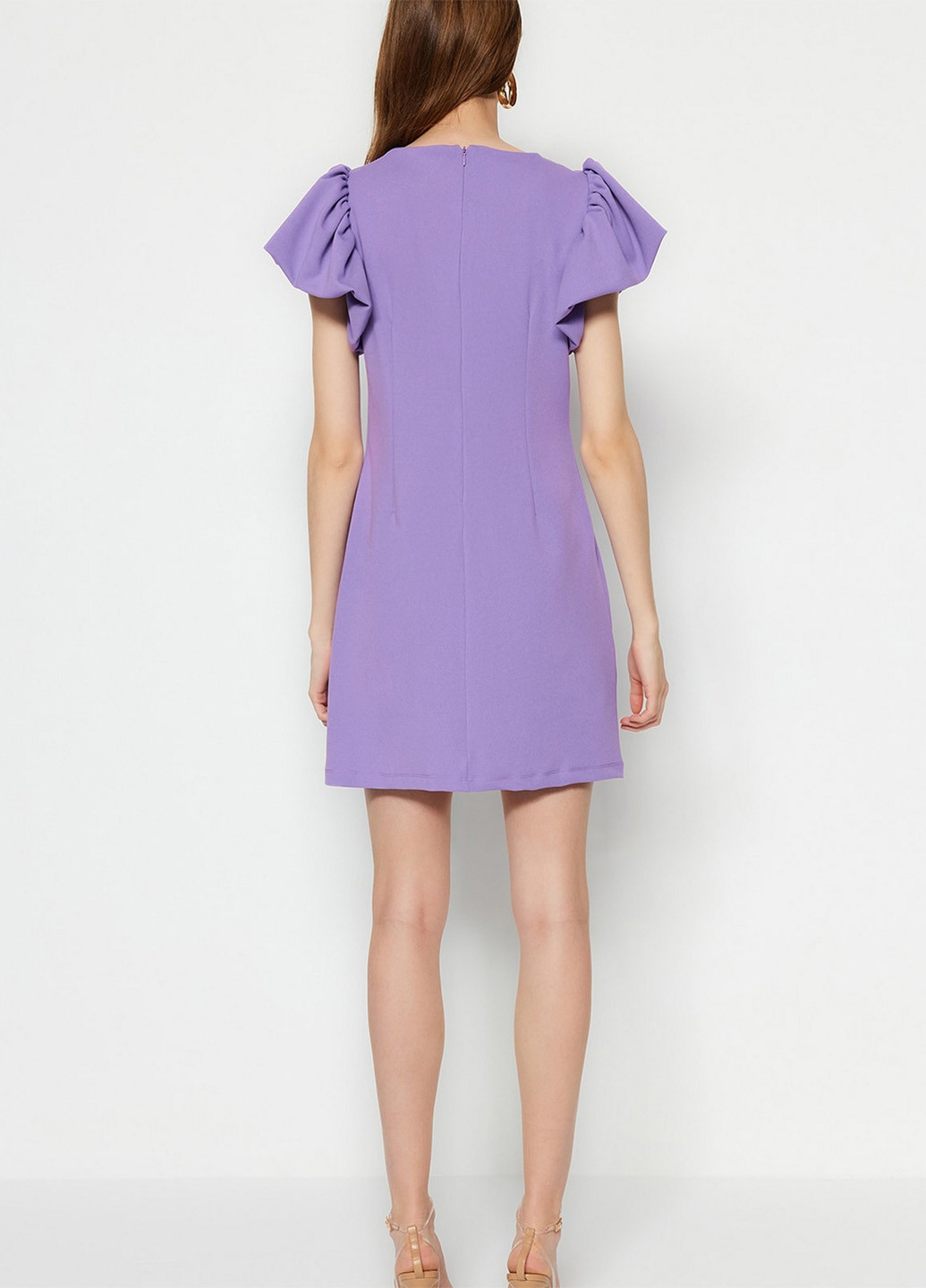 Бузкова кежуал сукня футляр Trendyol однотонна