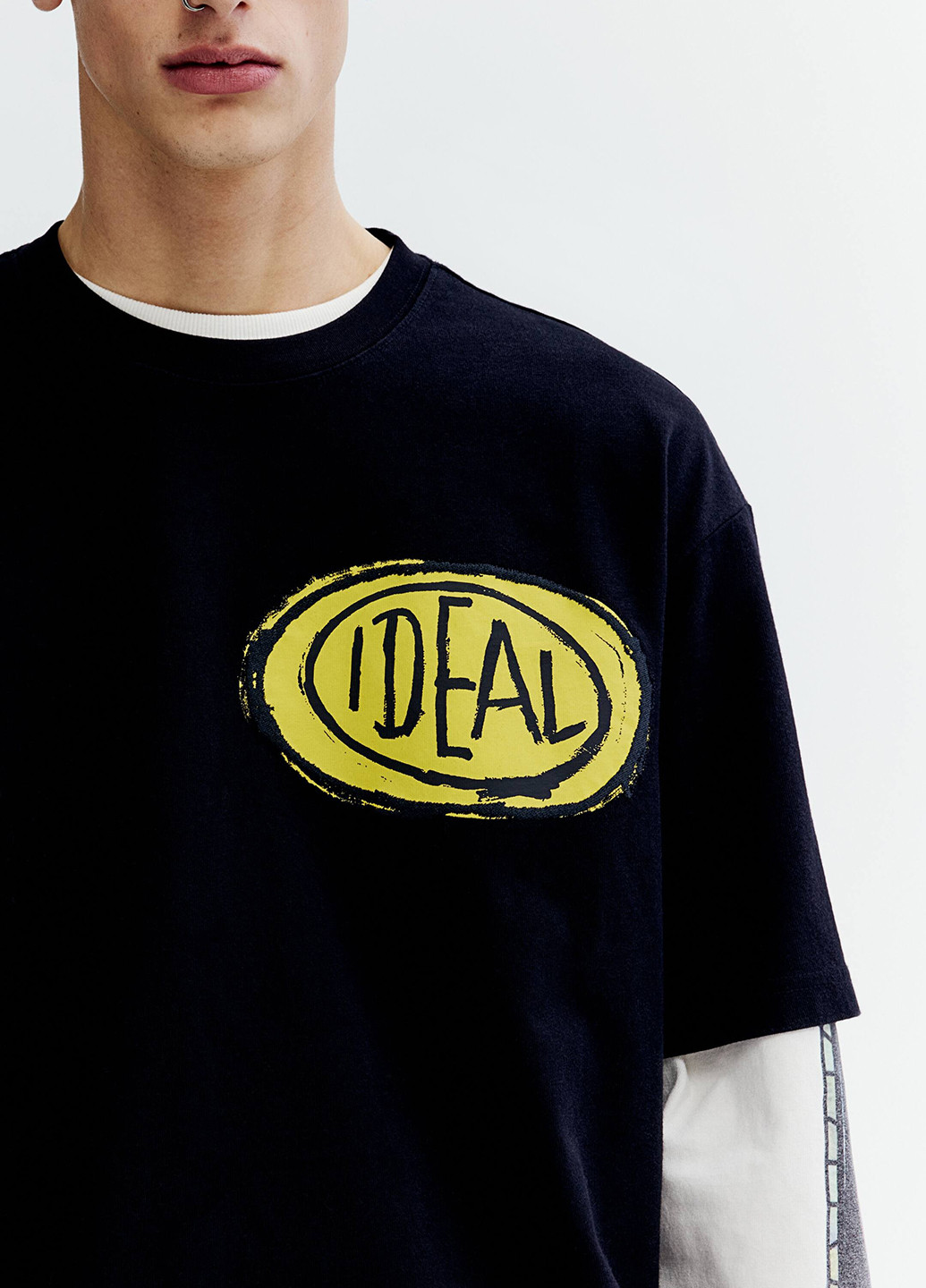 Черная футболка H&M