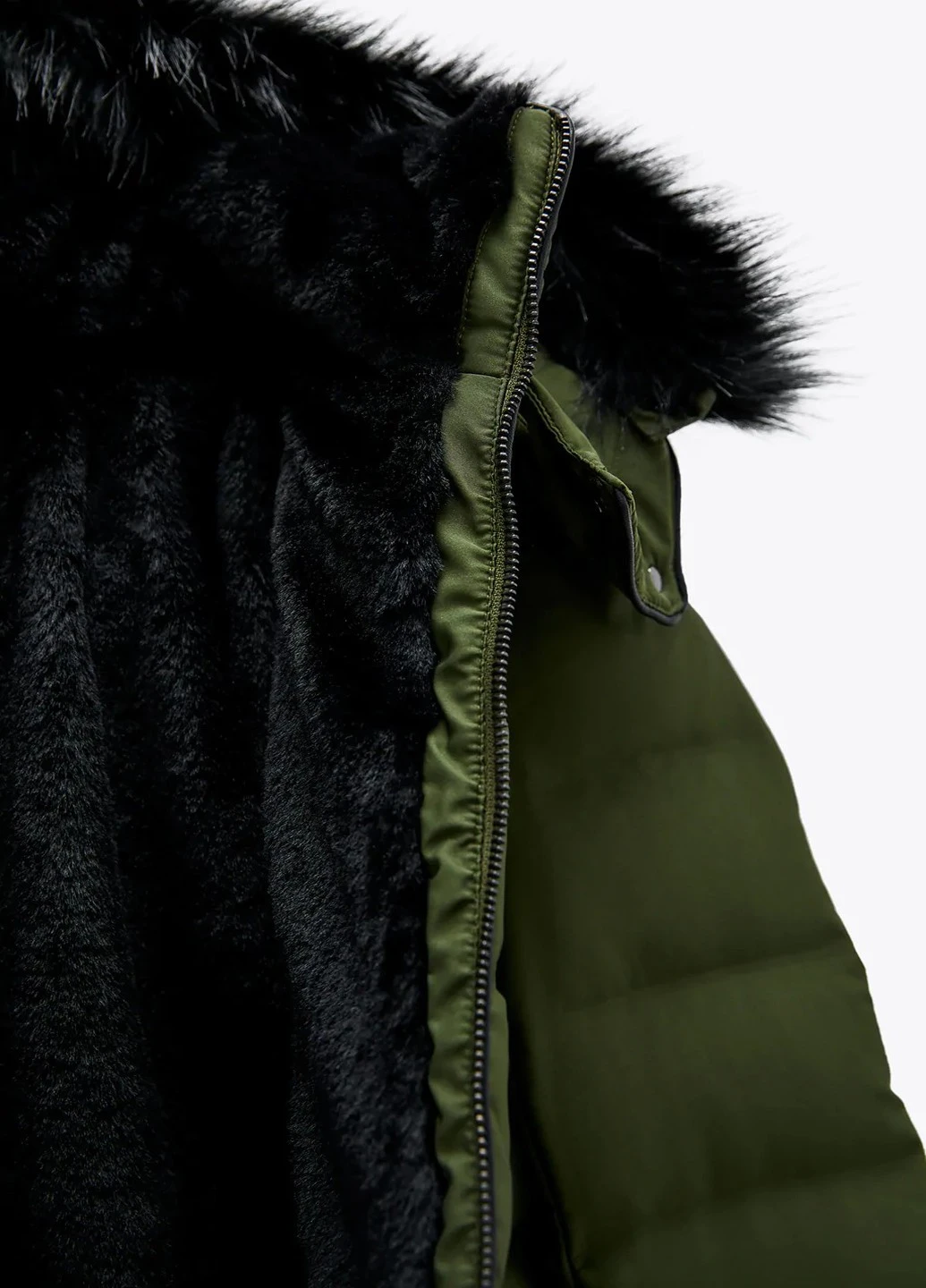 Зелена зимня куртка Zara
