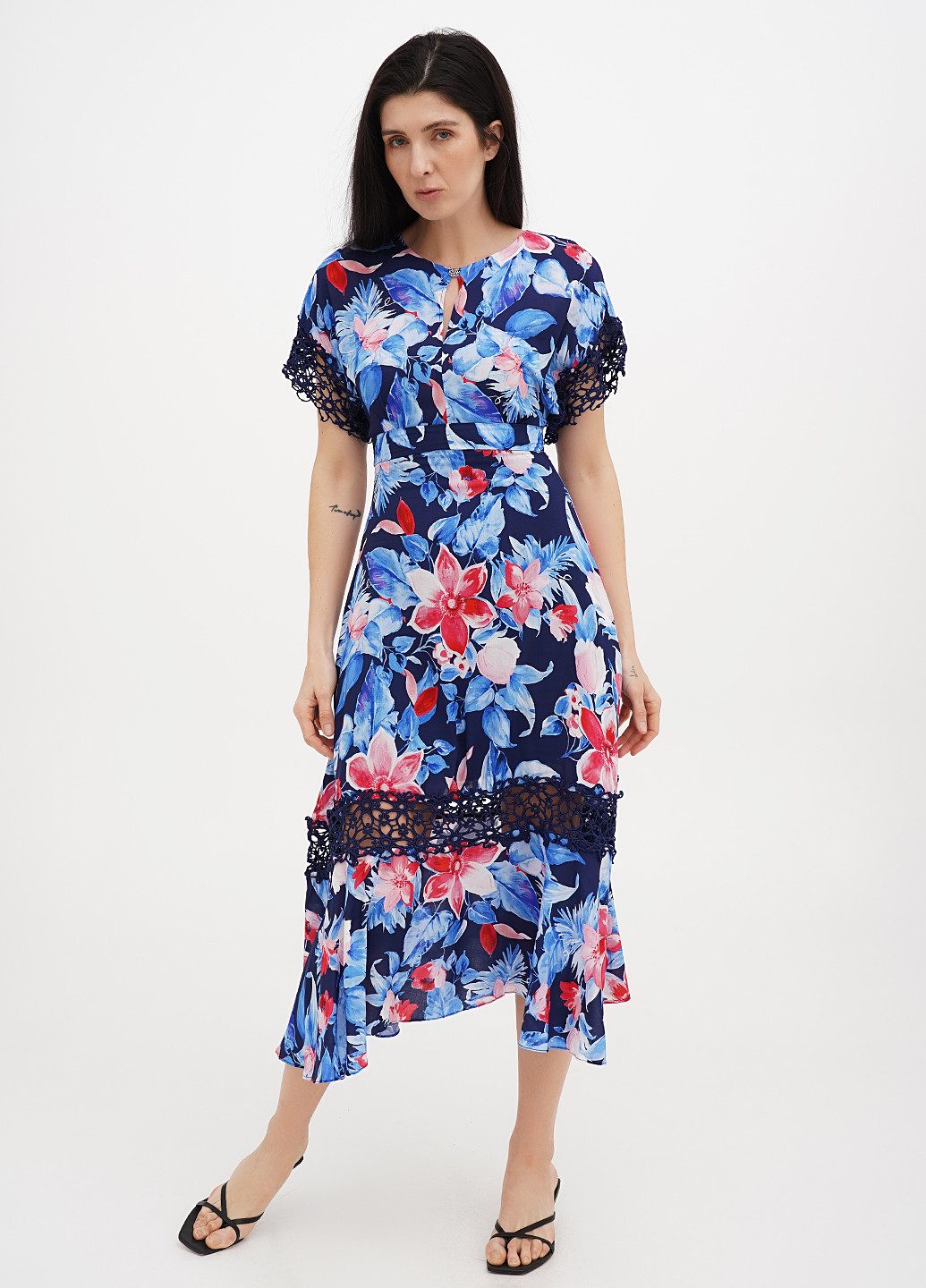 Темно-синее кэжуал платье клеш Vicolo с цветочным принтом