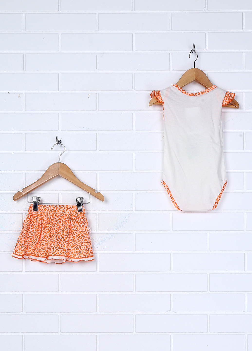 Оранжевый летний комплект (боди, юбка) Клим