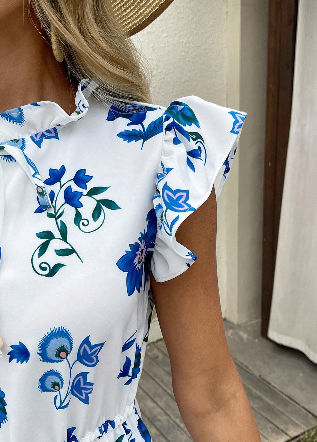 Белое праздничный, кэжуал платье а-силуэт SHEIN с цветочным принтом