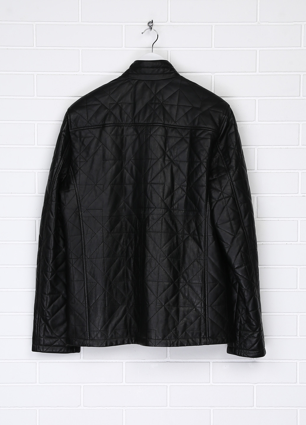 Черная демисезонная куртка кожаная Synergy