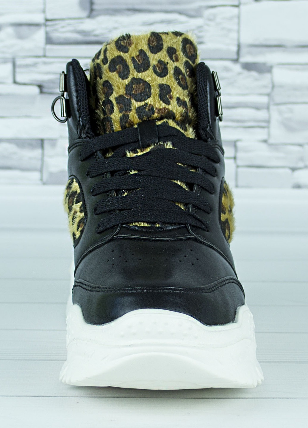 Чорні осінні кросівки жіночі чорні демі еко шкіра принт леопард Veagia