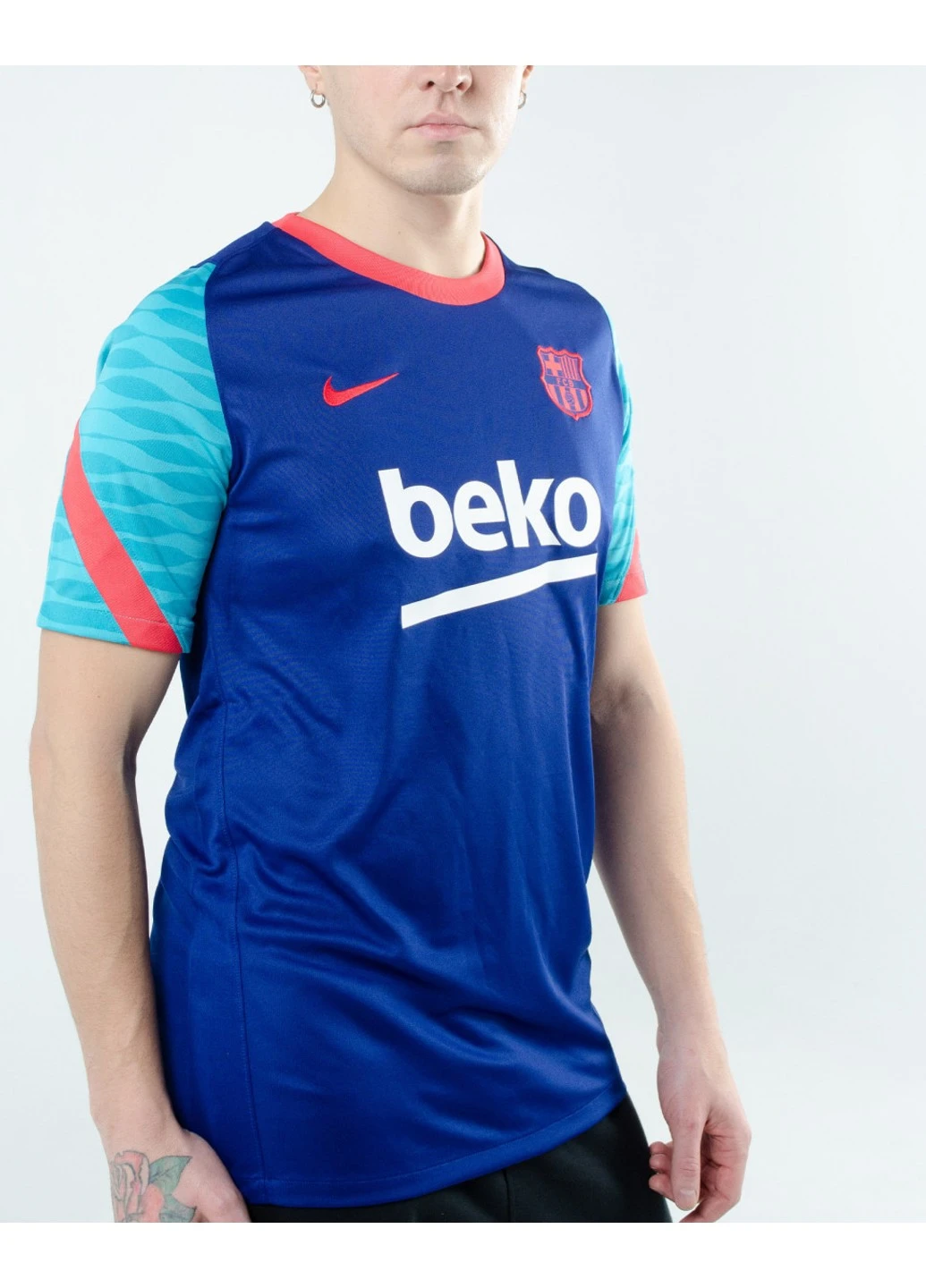Синяя футболка fcb m nk brt strk top ss Nike