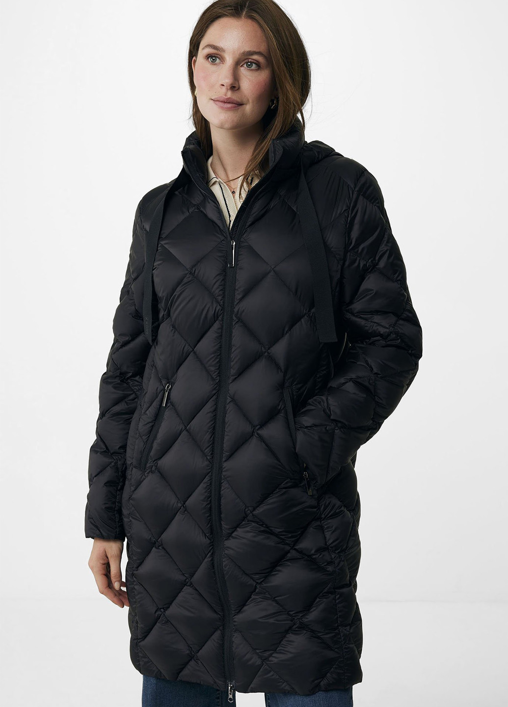 Черная зимняя куртка Mexx