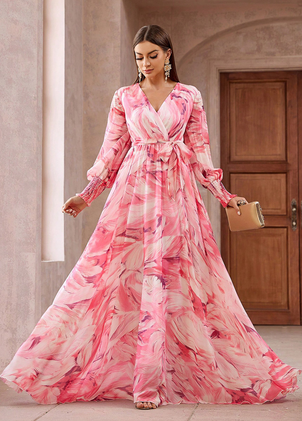 Розовое вечернее платье с пышной юбкой SHEIN с абстрактным узором