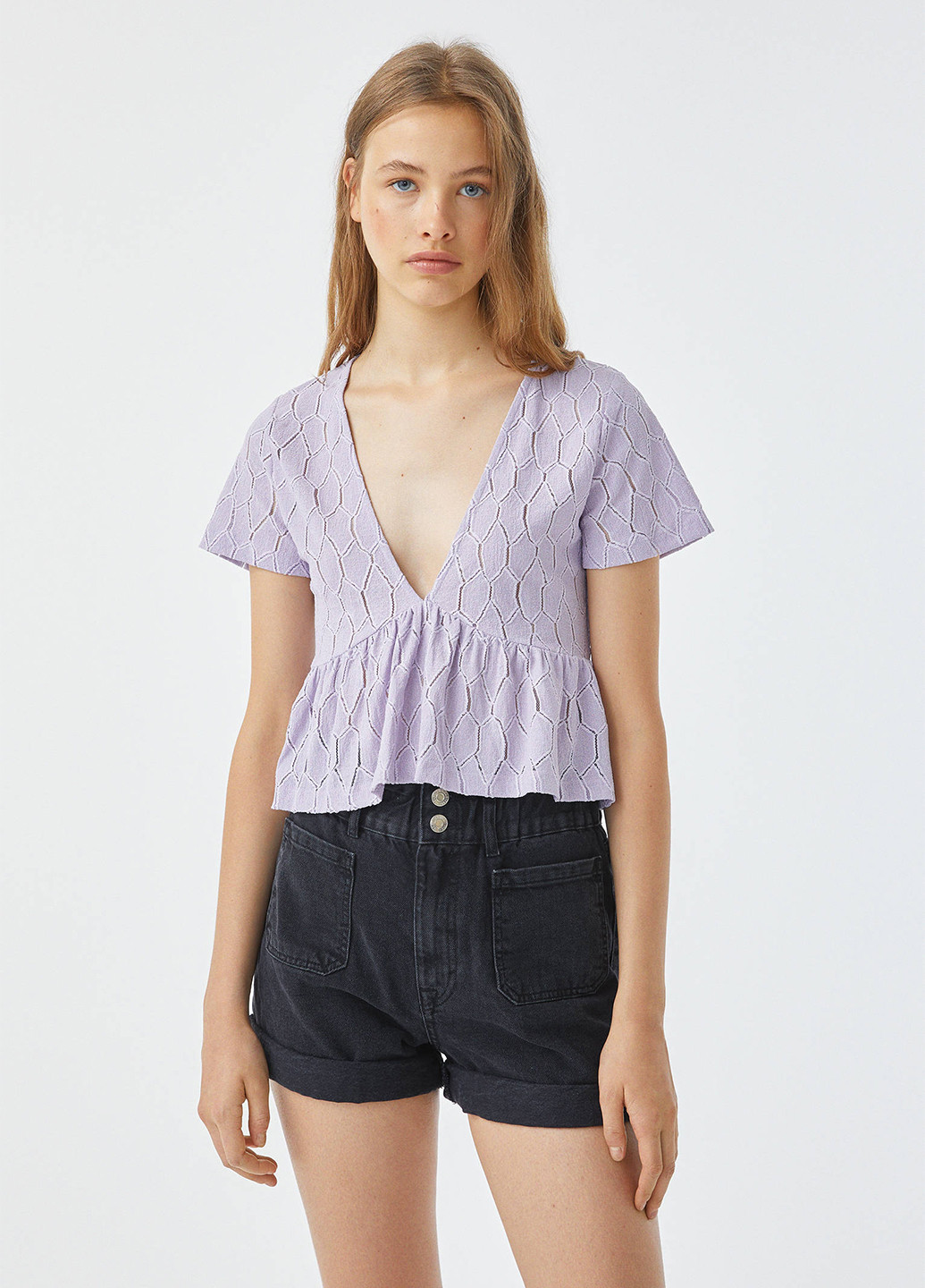 Світло-фіолетова літня блуза Pull & Bear