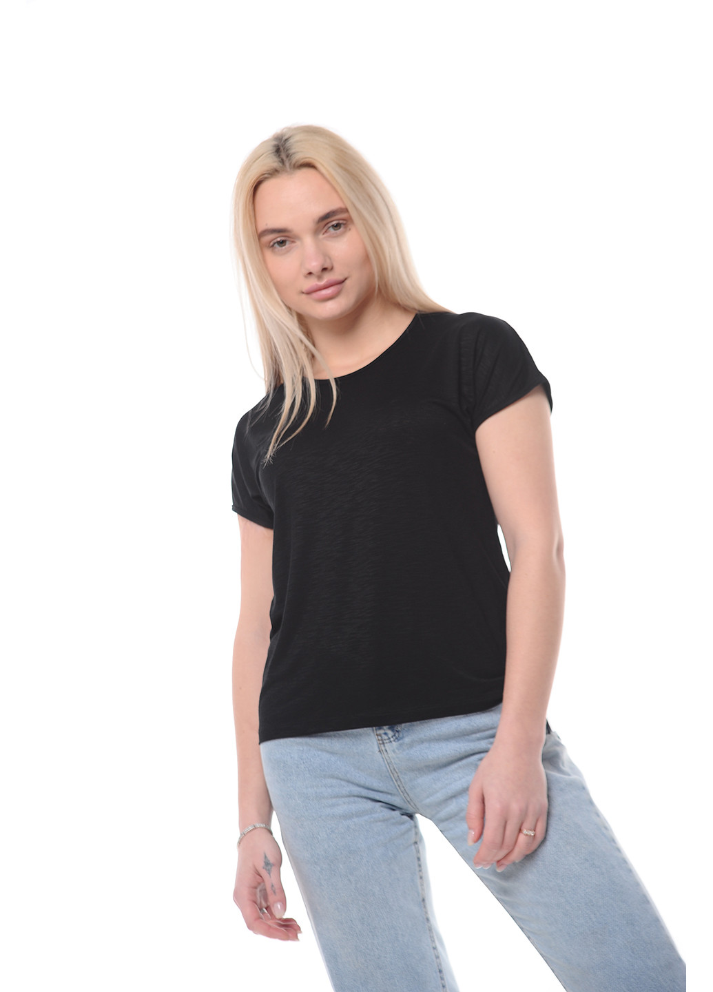 Чорна всесезон футболка жіноча Наталюкс 80-2350