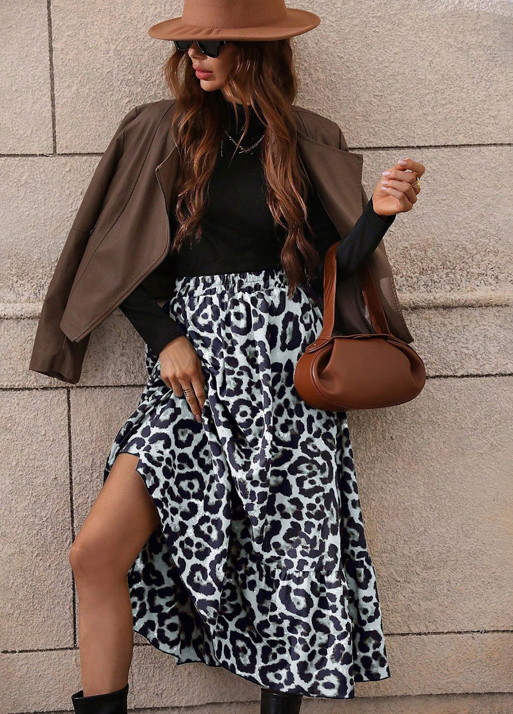 Чорно-білий демісезонний комплект (блуза, спідниця) SHEIN