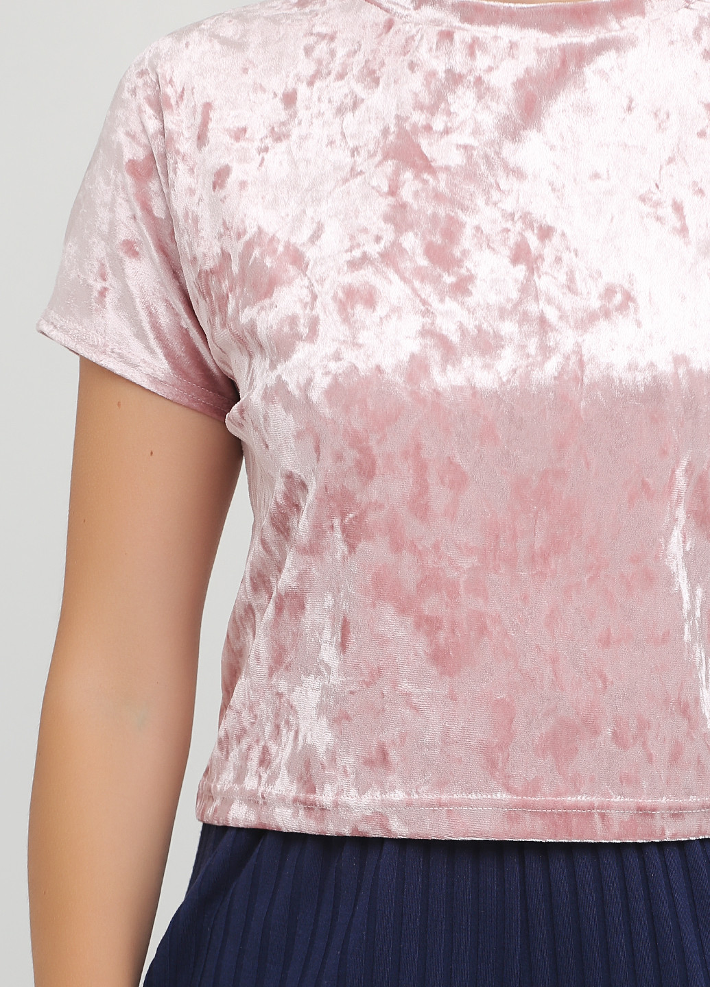 Светло-розовая летняя футболка Fleri