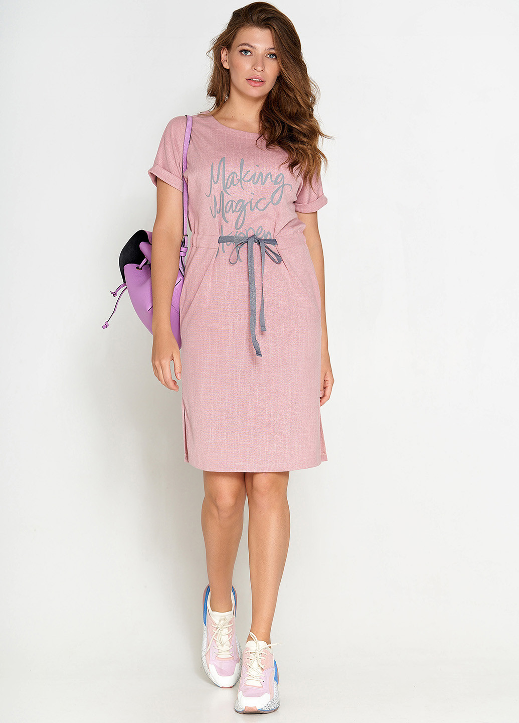 Светло-розовое кэжуал платье платье-футболка Nio