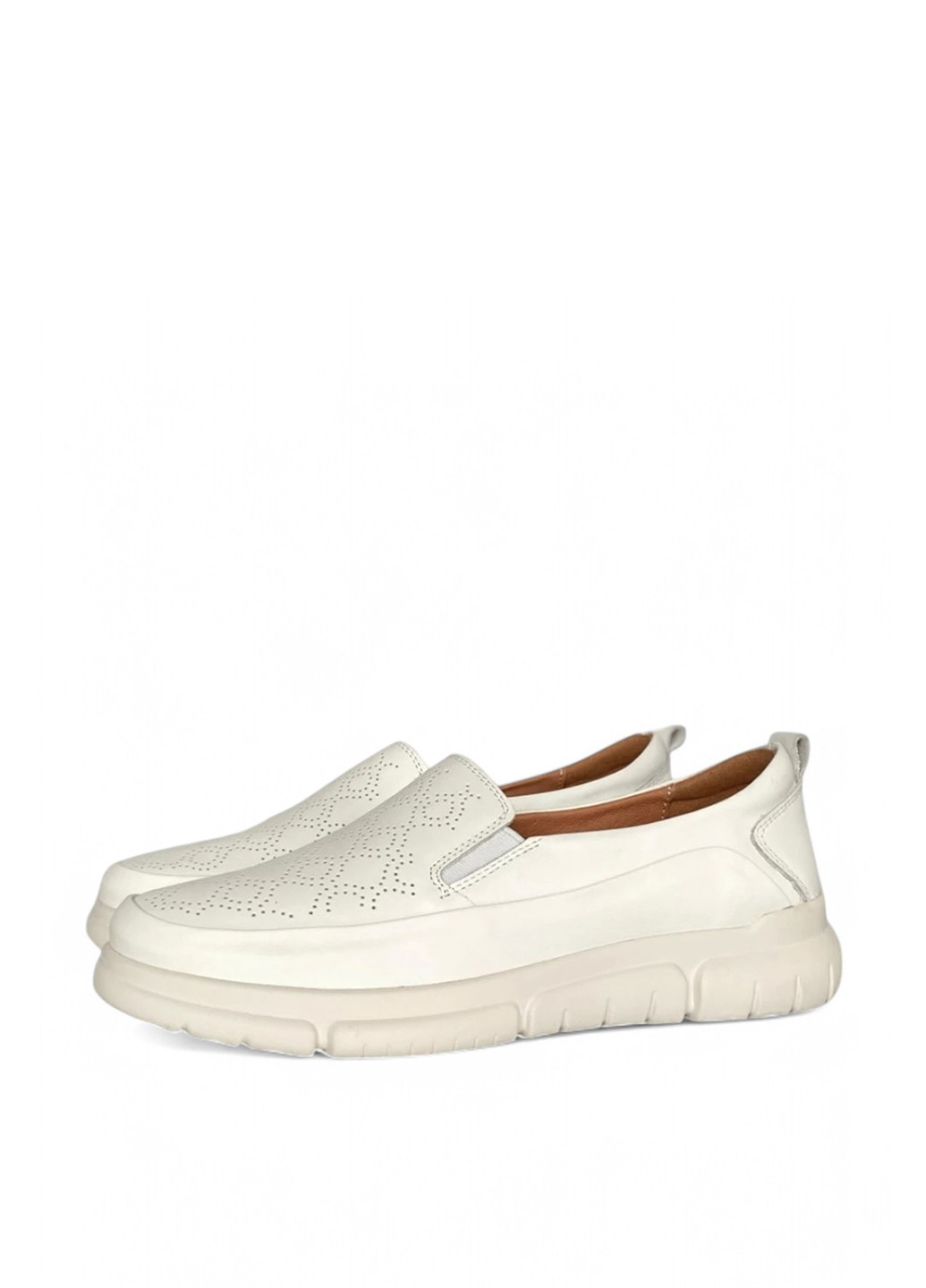 Белые слипоны Meego с перфорацией однотонные