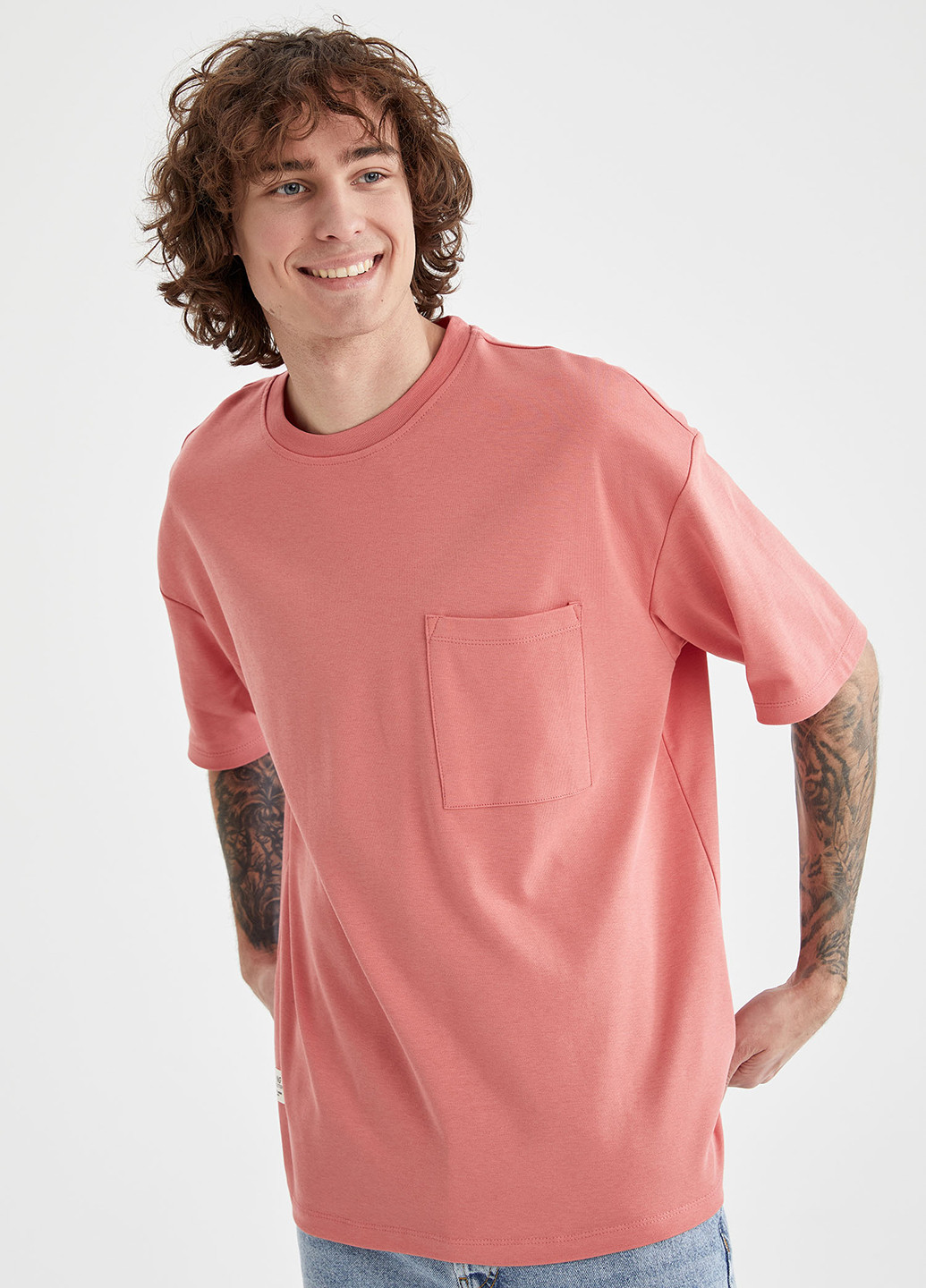 Светло-розовая футболка DeFacto