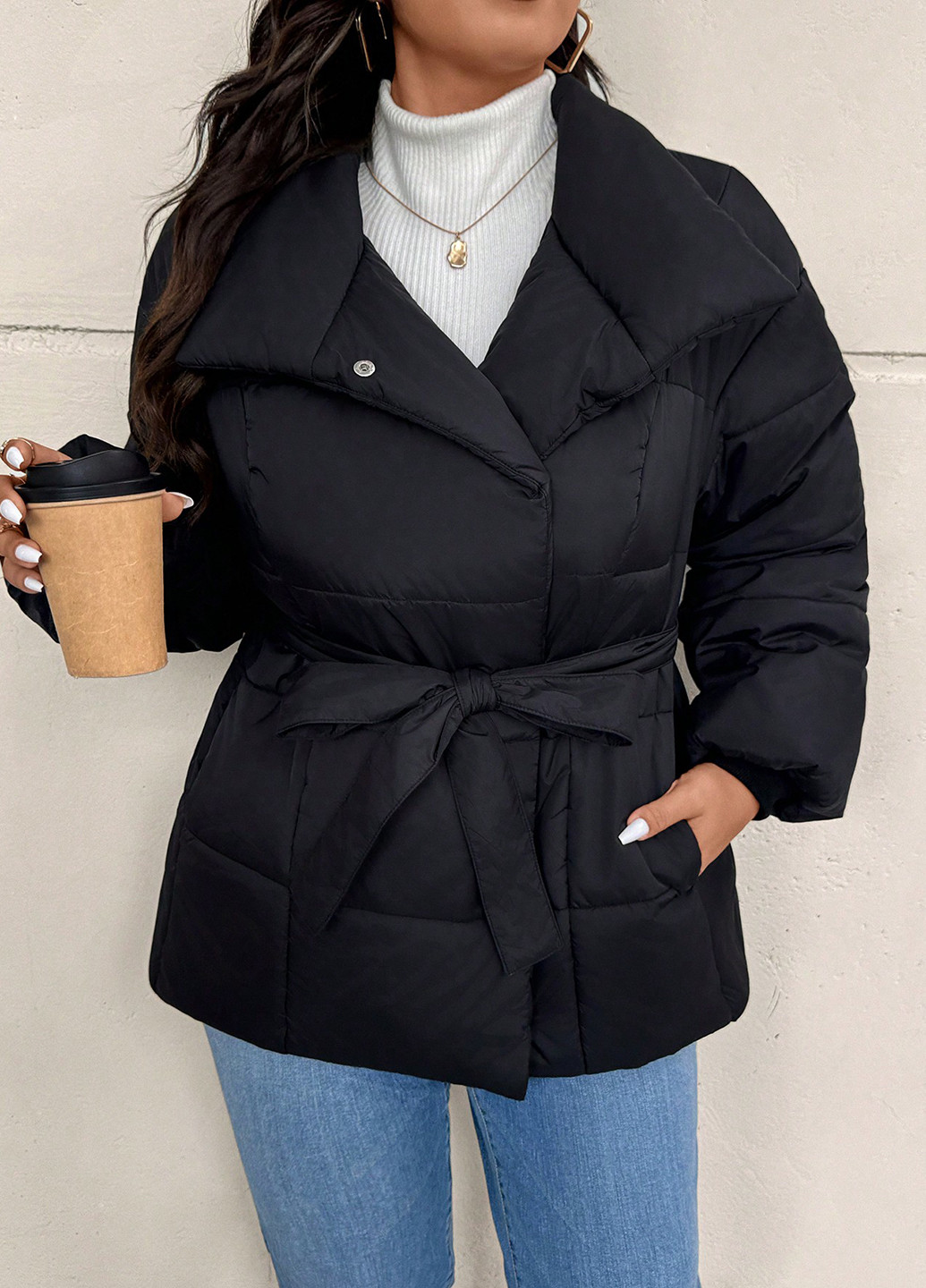 Черная зимняя куртка SHEIN