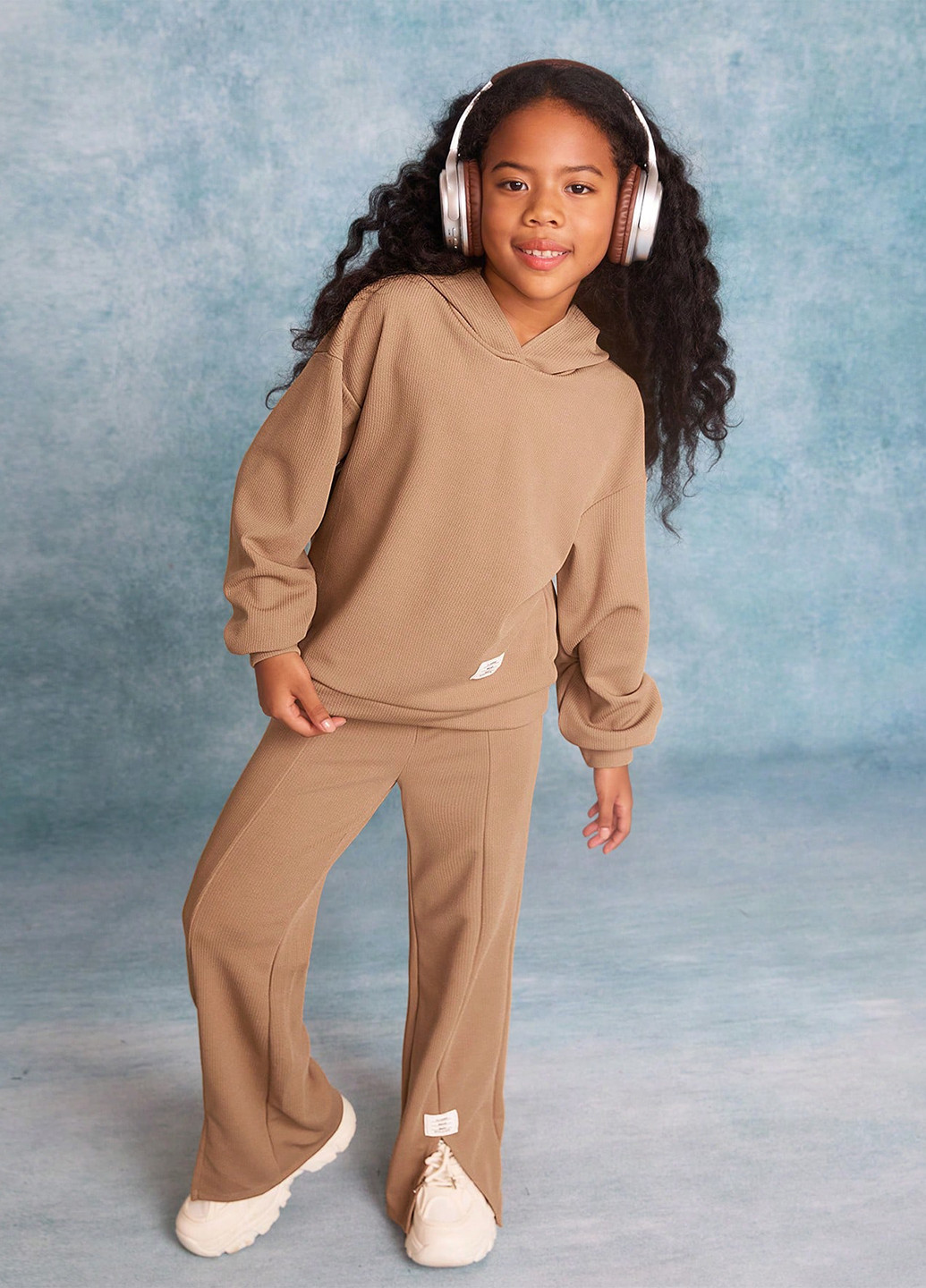 Світло-коричневий демісезонний костюм (толстовка, штани) брючний SHEIN