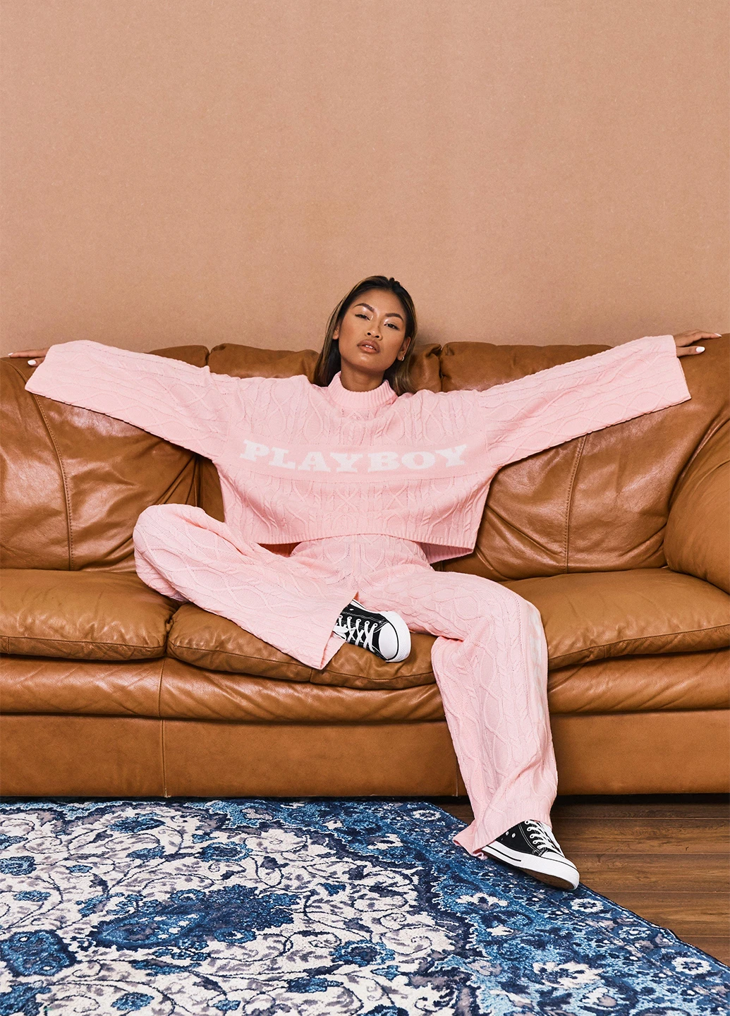Розовый зимний свитер джемпер Missguided
