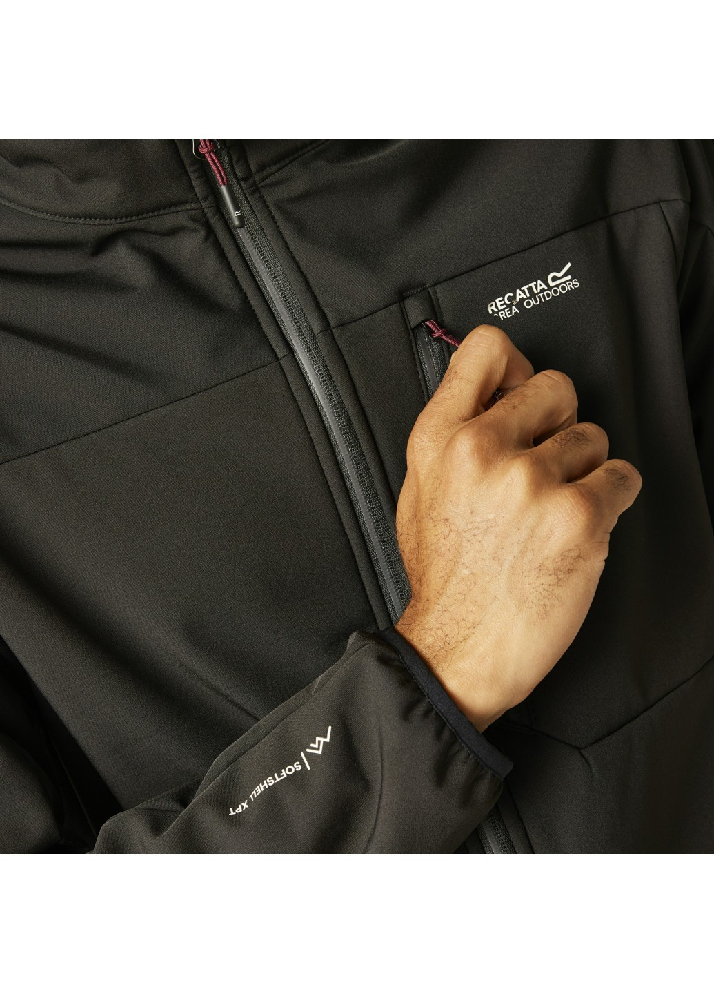 Чорна демісезонна куртка Regatta