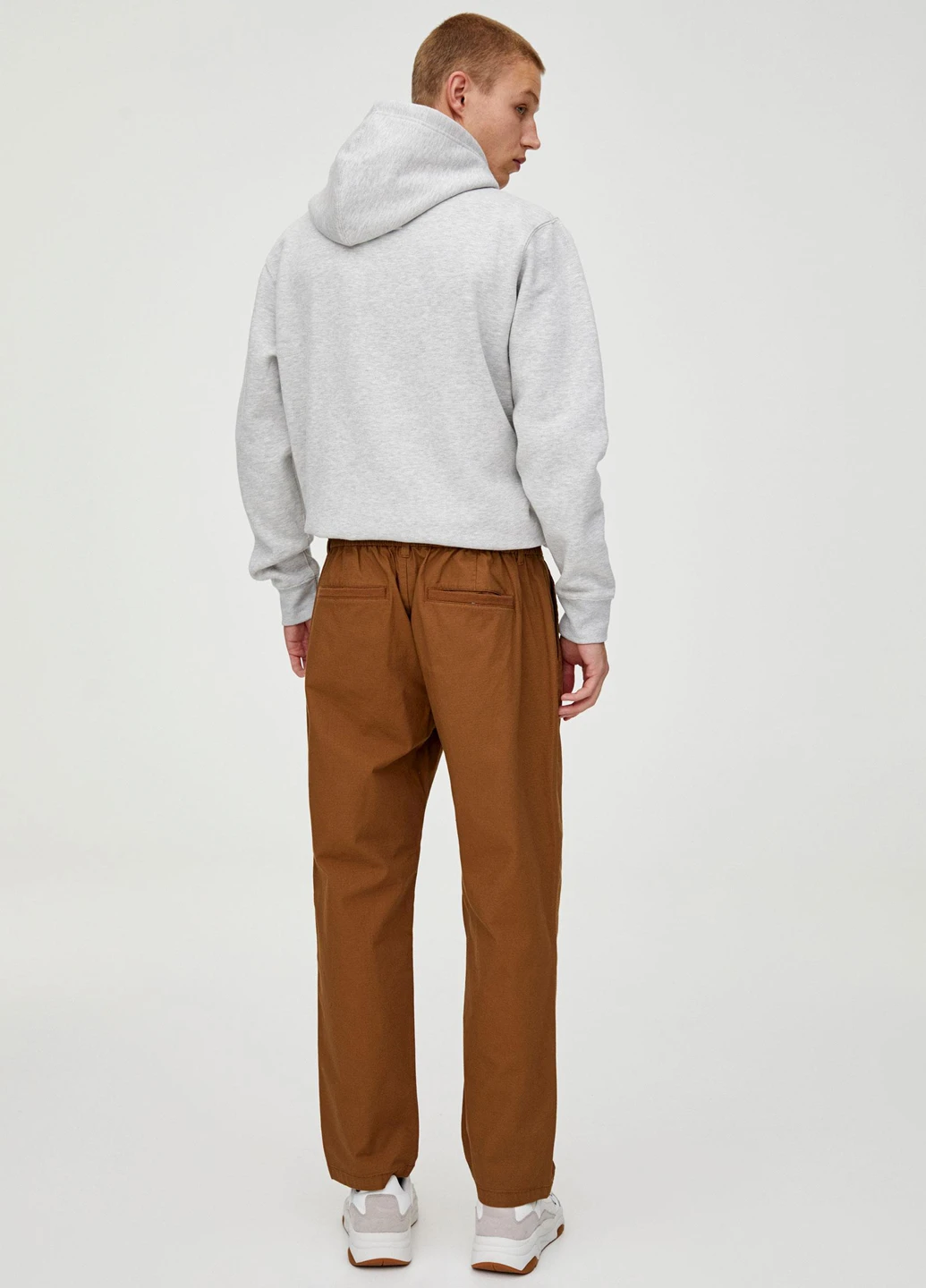 Коричневые кэжуал демисезонные классические брюки Pull & Bear