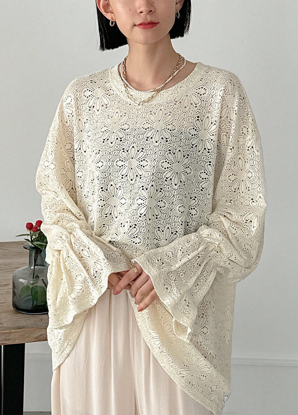 Молочна блуза SHEIN