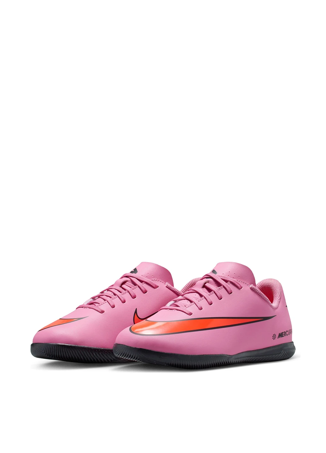 Розовые футзалки Nike
