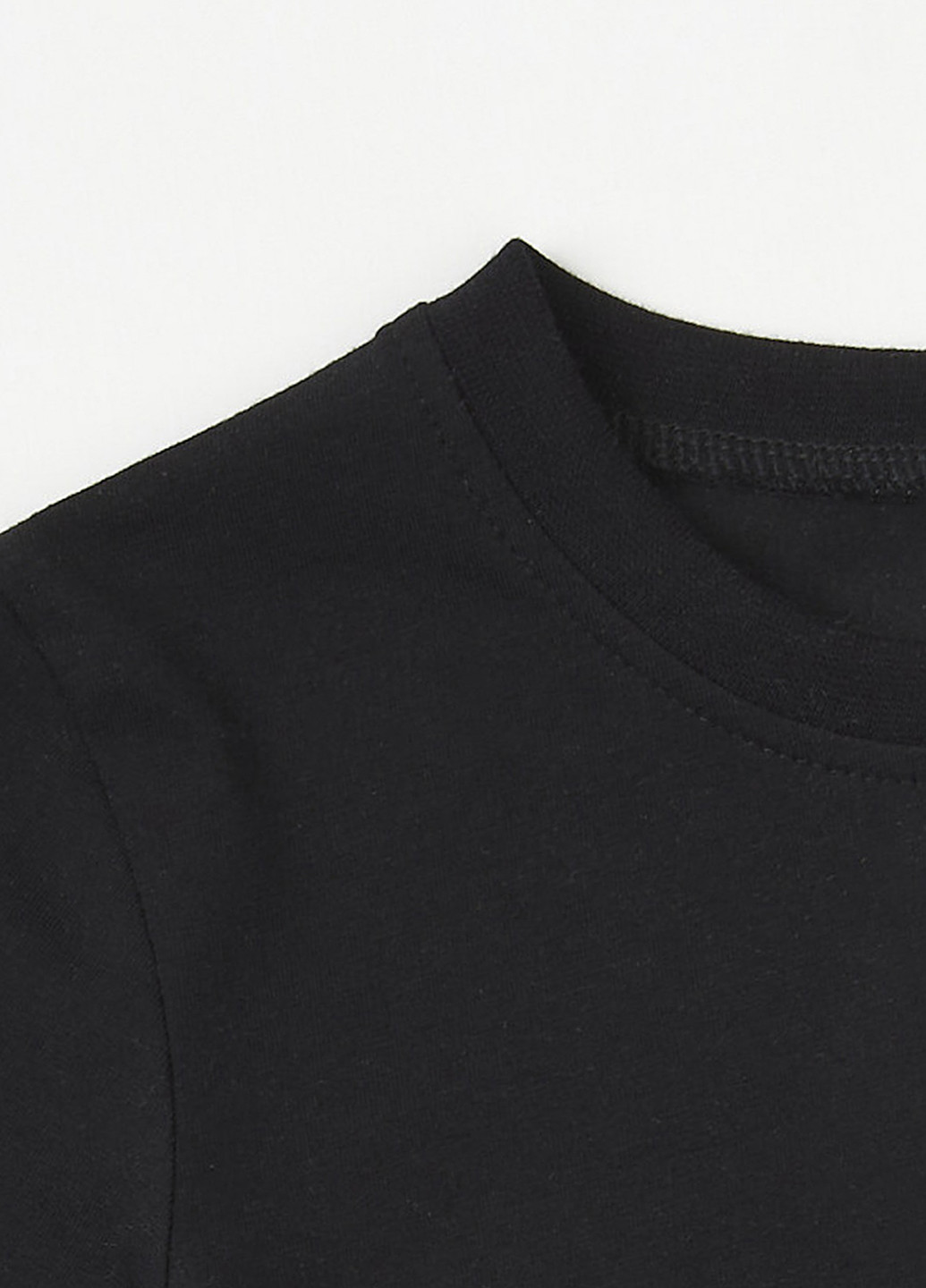 Чорна літня футболка Garnamama