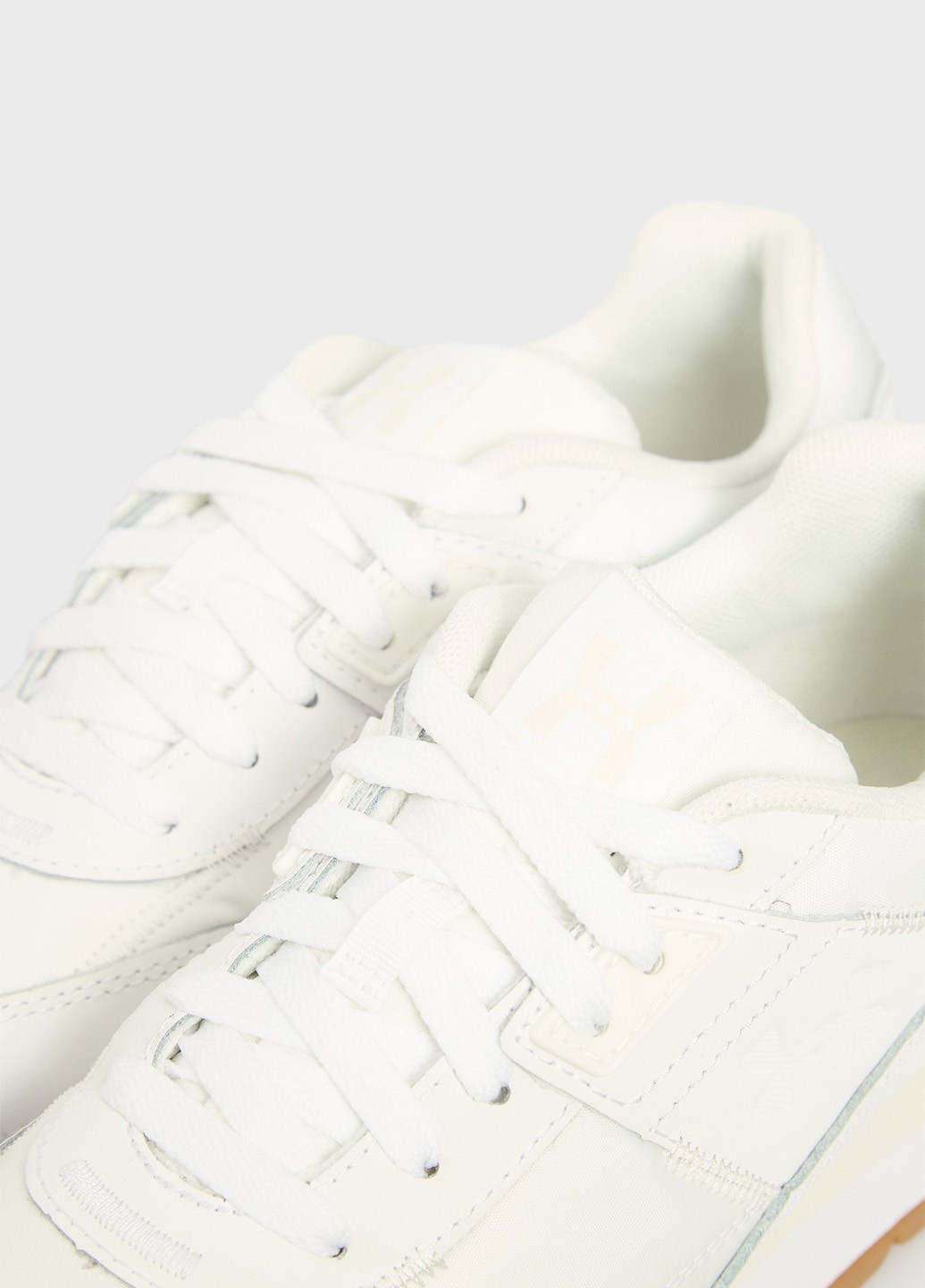 Кроссовки Under Armour белые всесезоны (347161386)