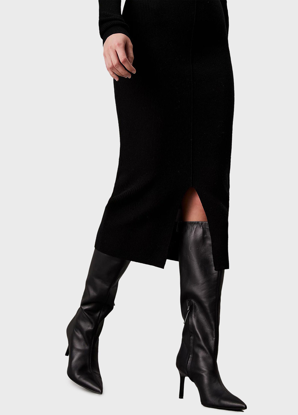 Черное кэжуал платье Calvin Klein однотонное