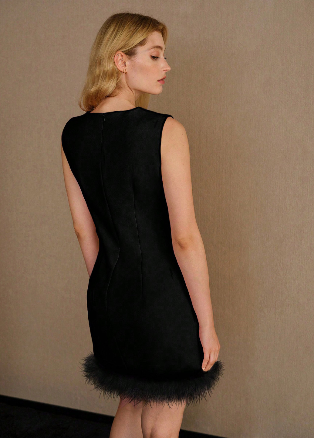 Черное коктейльное платье а-силуэт SHEIN однотонное