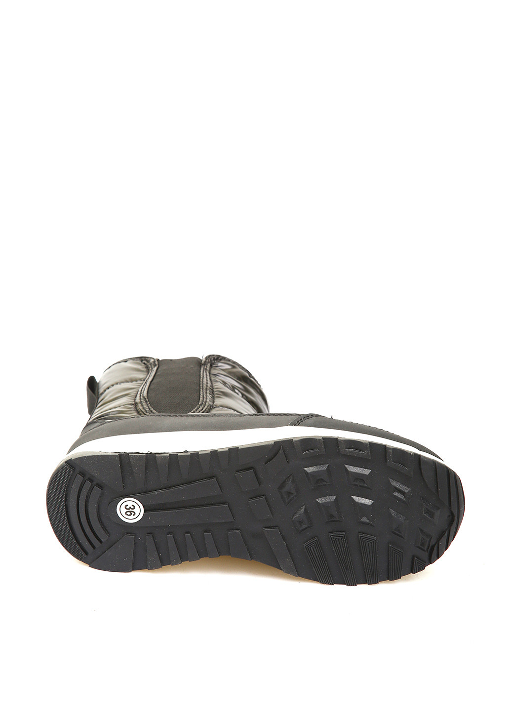 Черные дутики No Brand с белой подошвой