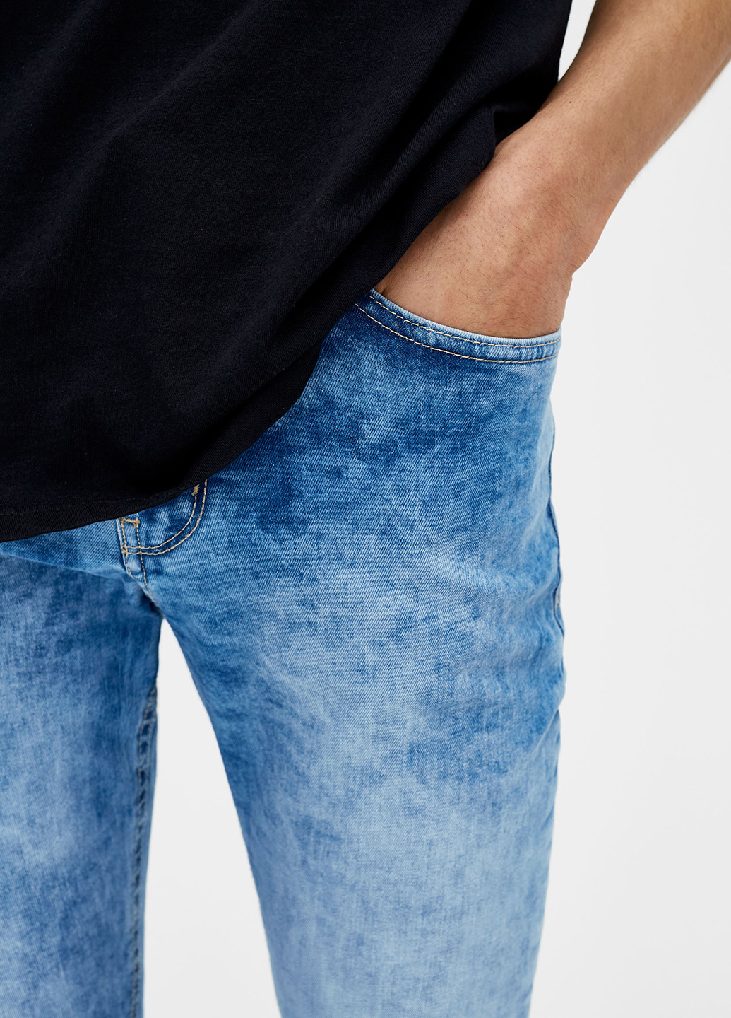 Голубые демисезонные зауженные джинсы Pull & Bear