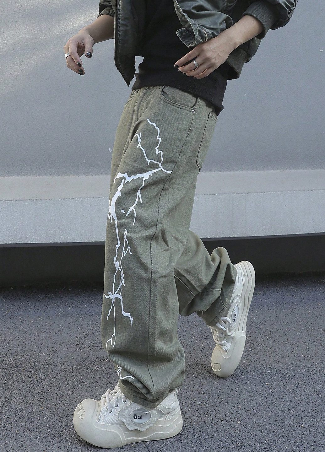 Серо-зеленые демисезонные прямые джинсы SHEIN