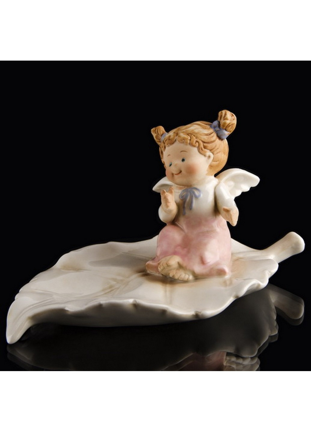 QF72 Фигурка "Ангел-девочка на листике" 10см Brille (188979213)