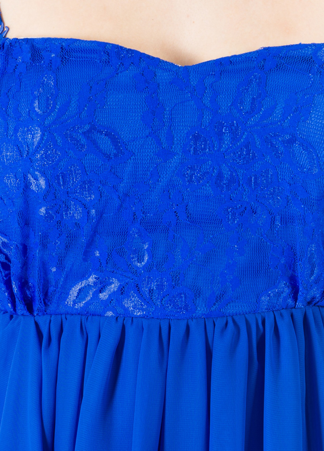 Синее коктейльное платье клеш NLY Blush однотонное