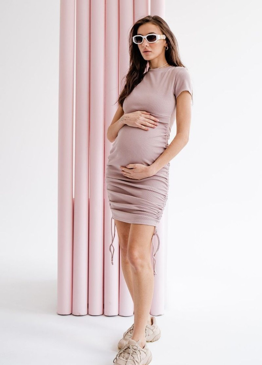 Розовое кэжуал платье - миди для беременных с секретом для кормления бежевое To Be однотонное