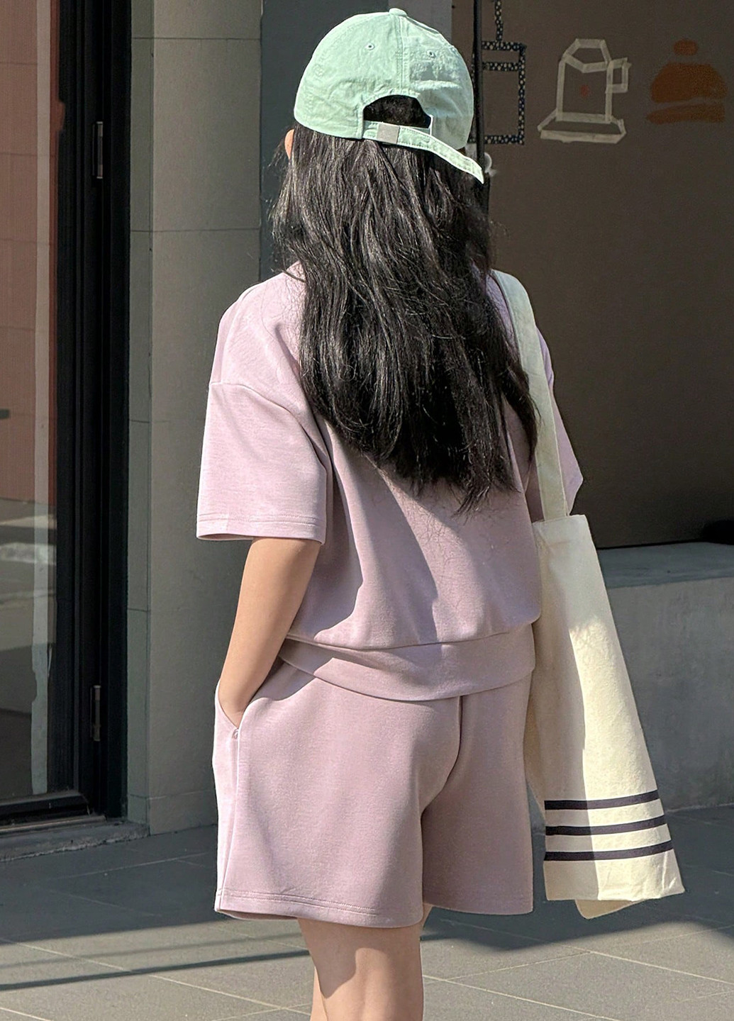 Пудровый летний костюм (поло, шорты) SHEIN
