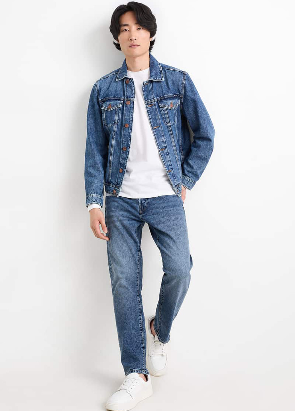 Синие демисезонные зауженные джинсы C&A