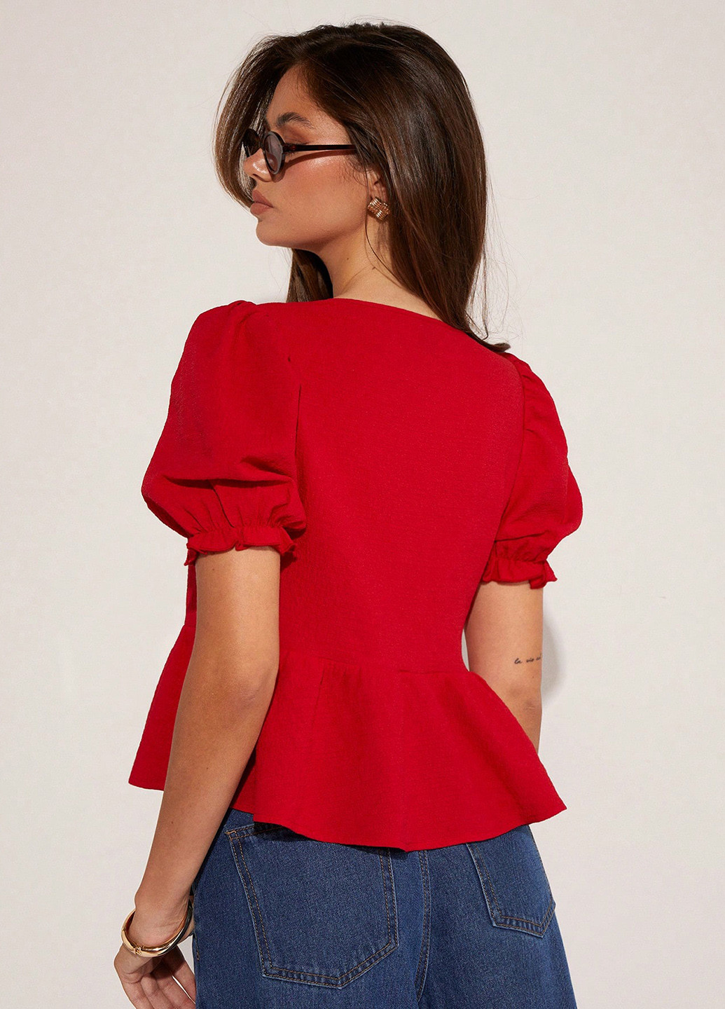 Червона блуза з баскою SHEIN