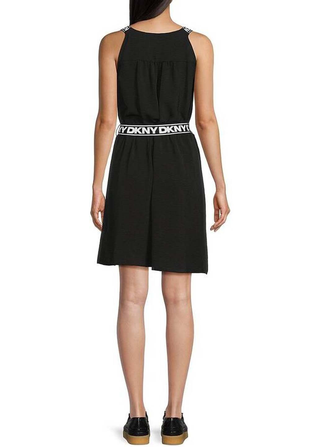 Чорна кежуал сукня DKNY з логотипом