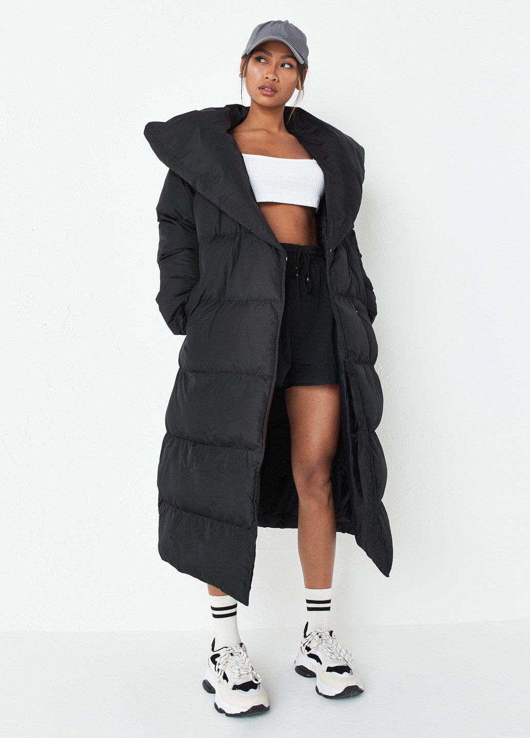 Черная зимняя куртка куртка-одеяло Missguided